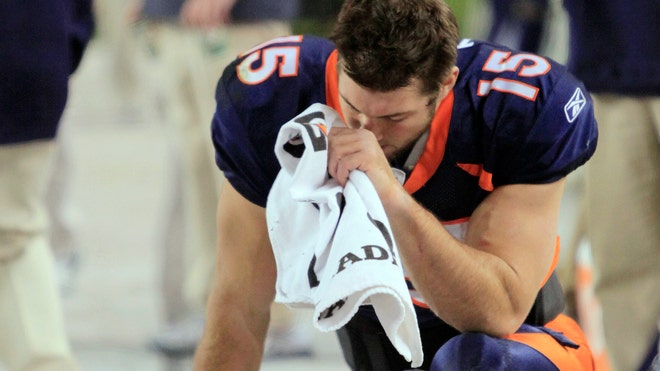 Tebow Denver Broncos.jpg